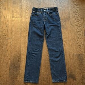 listing-status-banner